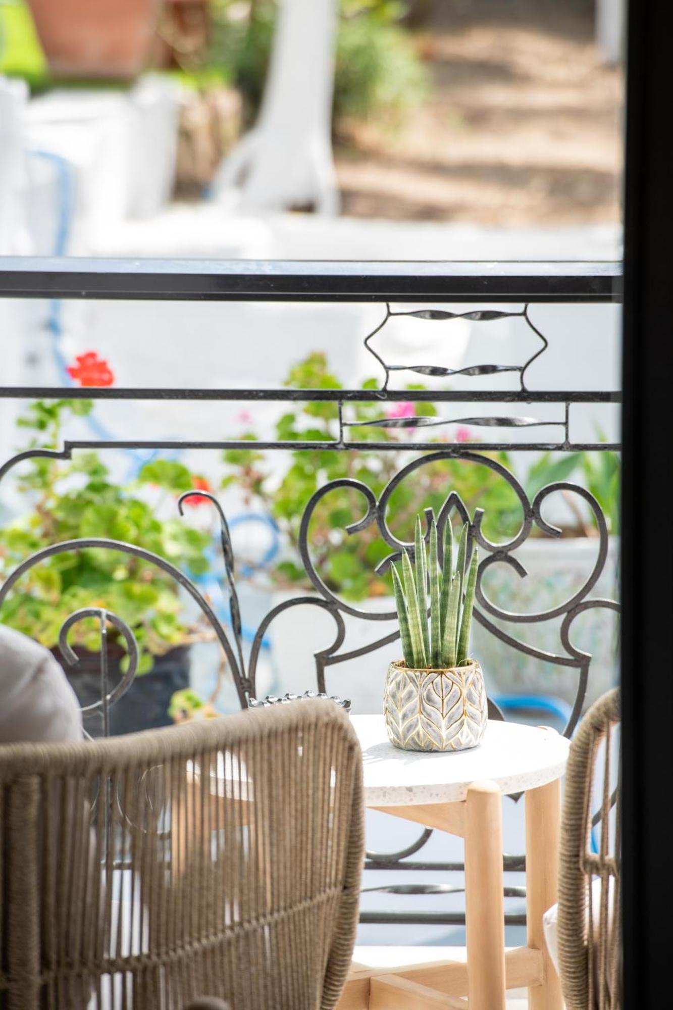 Pela Veranda Exquisite Suites Неос-Мармарас Экстерьер фото