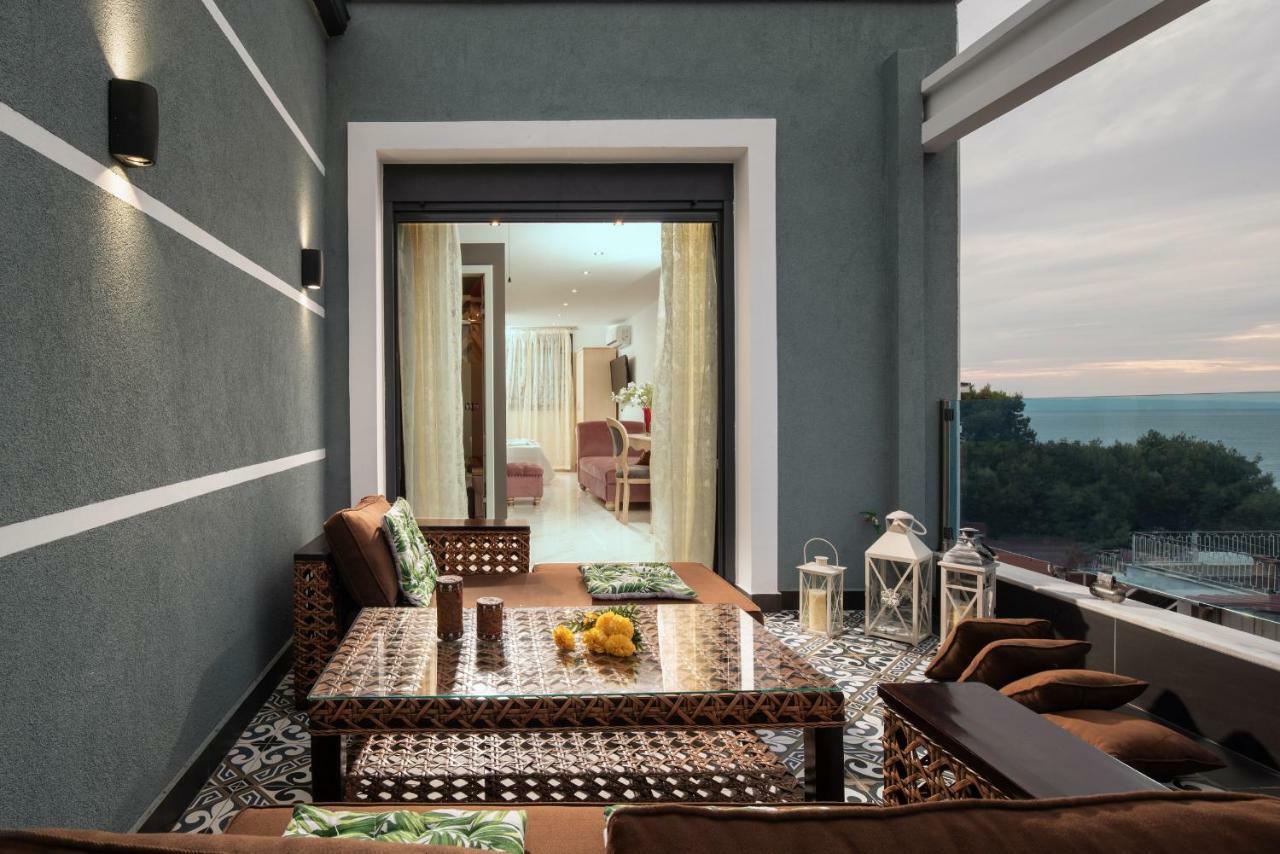 Pela Veranda Exquisite Suites Неос-Мармарас Экстерьер фото