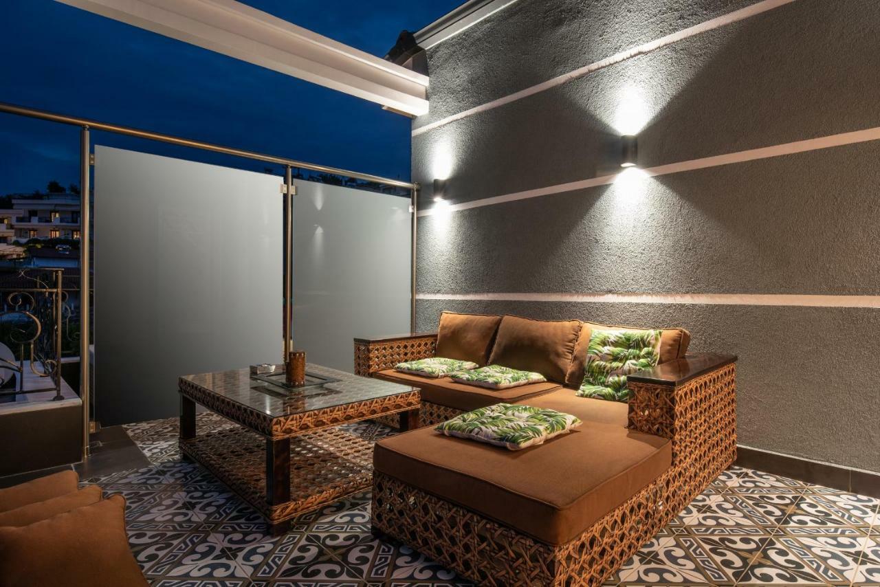 Pela Veranda Exquisite Suites Неос-Мармарас Экстерьер фото